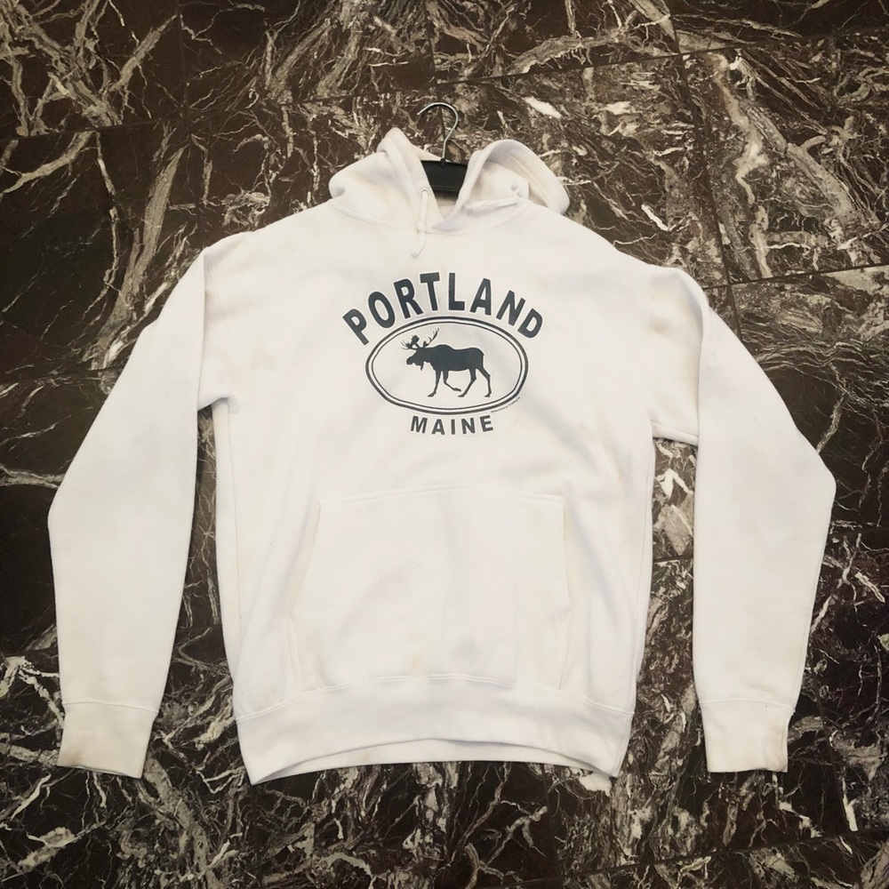 CUTE WHITE SWEATSHIRT